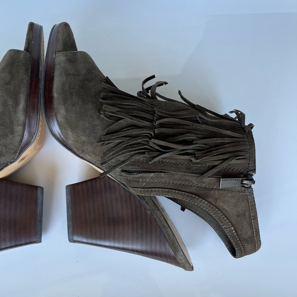 Vince Camuto Women's Jadon Fringe Peep Toe Ankle Booties in Olive Green 10 - Picture 11 of 16
